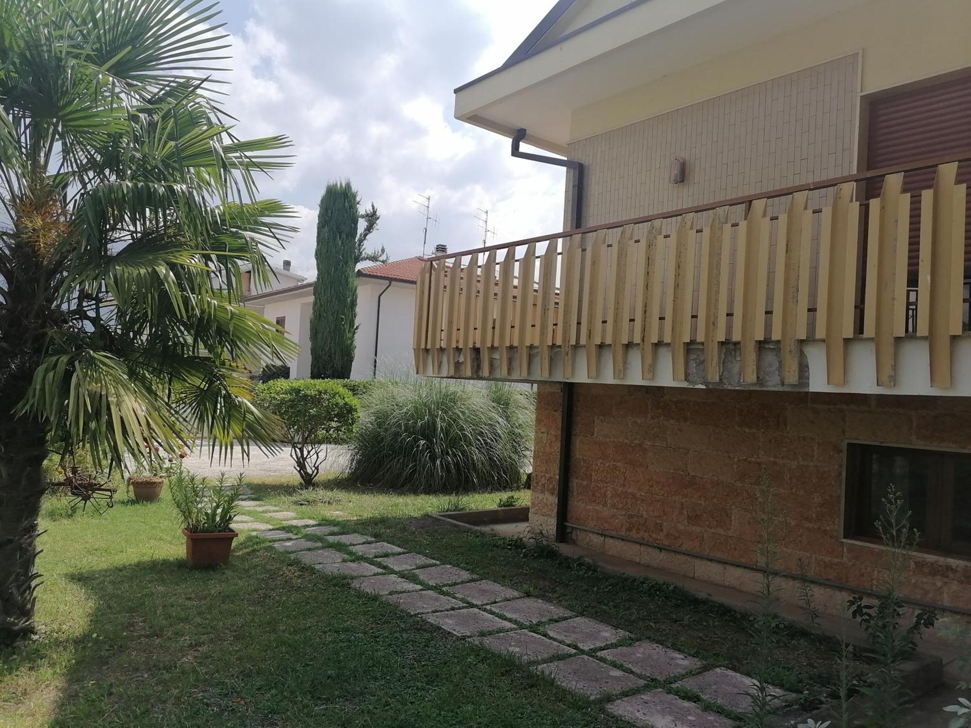 B&B Villaggio Sole Σουλμόνα Εξωτερικό φωτογραφία