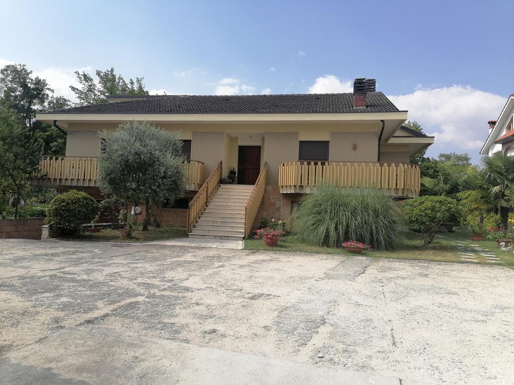 B&B Villaggio Sole Σουλμόνα Εξωτερικό φωτογραφία